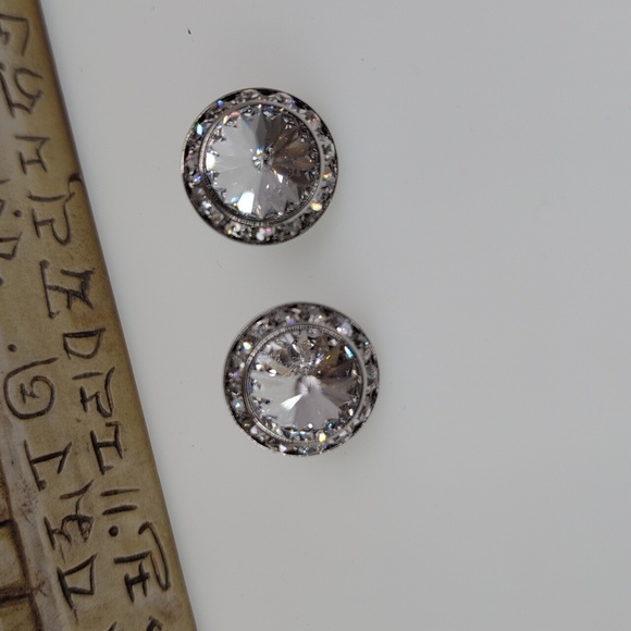 Glamorous Crystal Earring Trio - Studs & Statement Climbers Excellent Condition - Picture 8 of 9